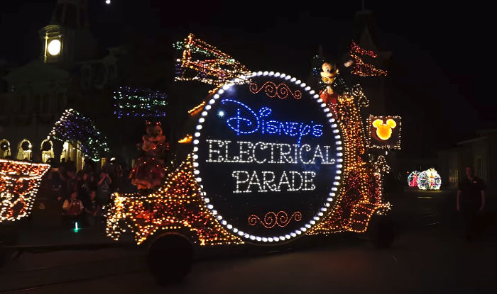 A new nighttime parade may come to the Magic Kingdom by 2021 - Notes ...