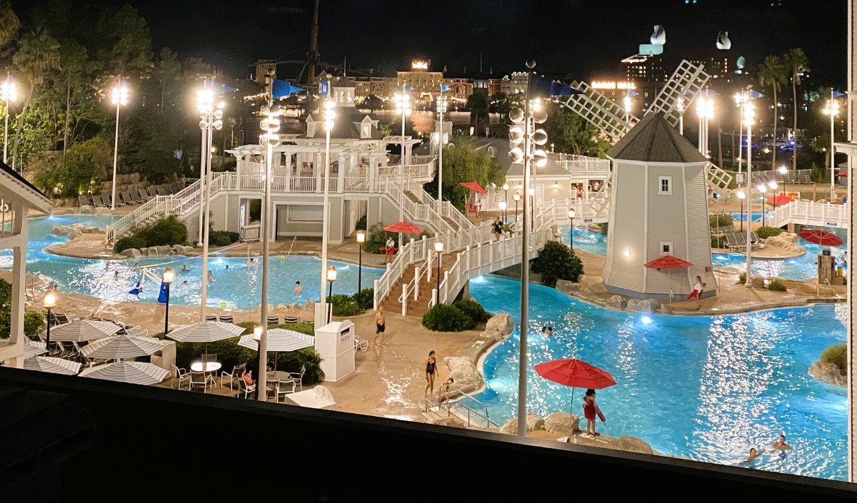 Are the Resort Pools Heated at Walt Disney World? Notes from Neverland