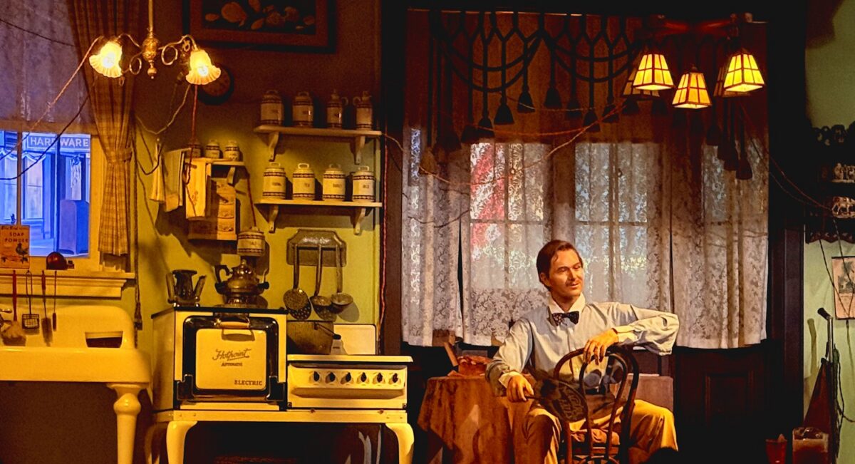 Independence Day scene in the Carousel of Progress.