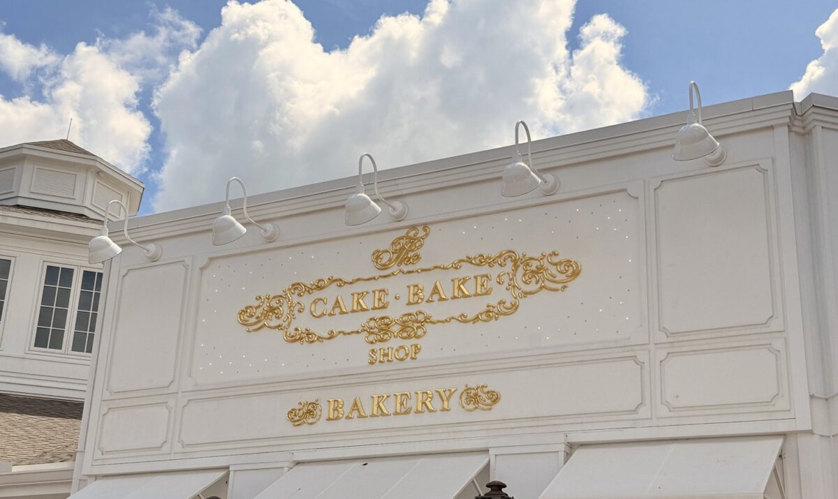 Cake Bake Shop sign.